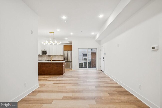 Photo - 5034 Florence Ave Unidad 4