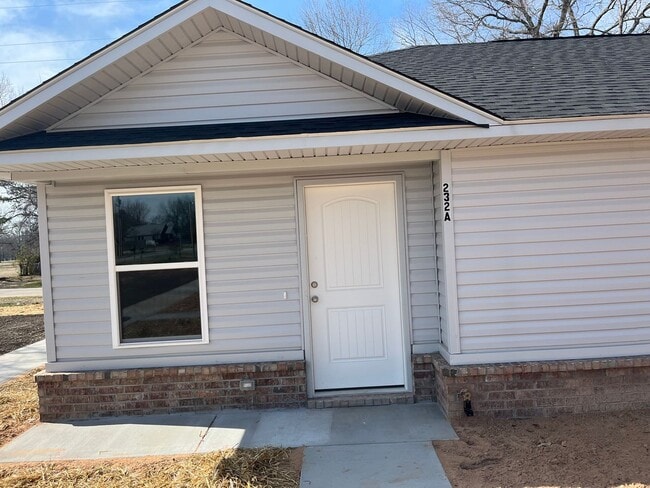 Photo - 232 W 8th St Townhome