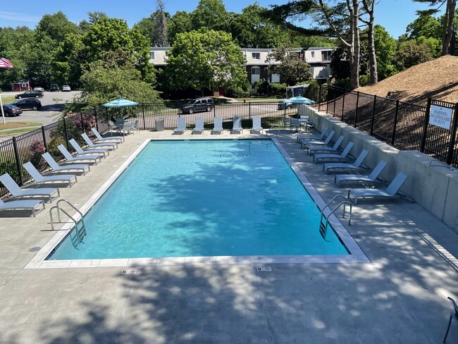 Building Photo - River Park Landings Rental