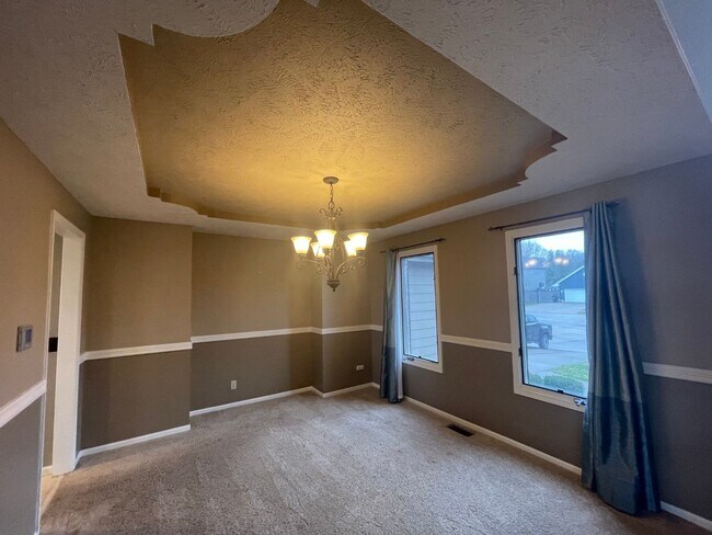 Photo - Large Home in Papillion For Rent!