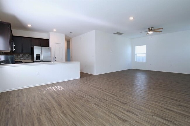 Photo - 14301 Sandrock Bnd