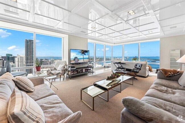 Building Photo - 1425 Brickell Ave Unit 58E Rental