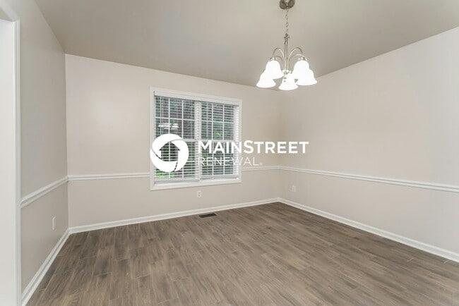 Photo - 3 Bedroom Pet-Friendly Home in WINSTON SALEM, NC with Main Street Renewal