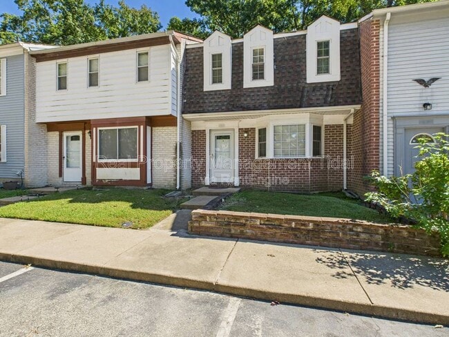 Building Photo - 1055 Old Denbigh Blvd