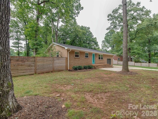 Photo - 5646 Oak Dr
