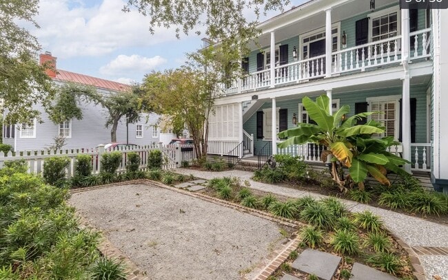 Photo - 138 Coming St Unidad A