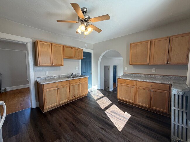 Photo - 1865 Fischer St Unidad Nicely Updated Duplex!