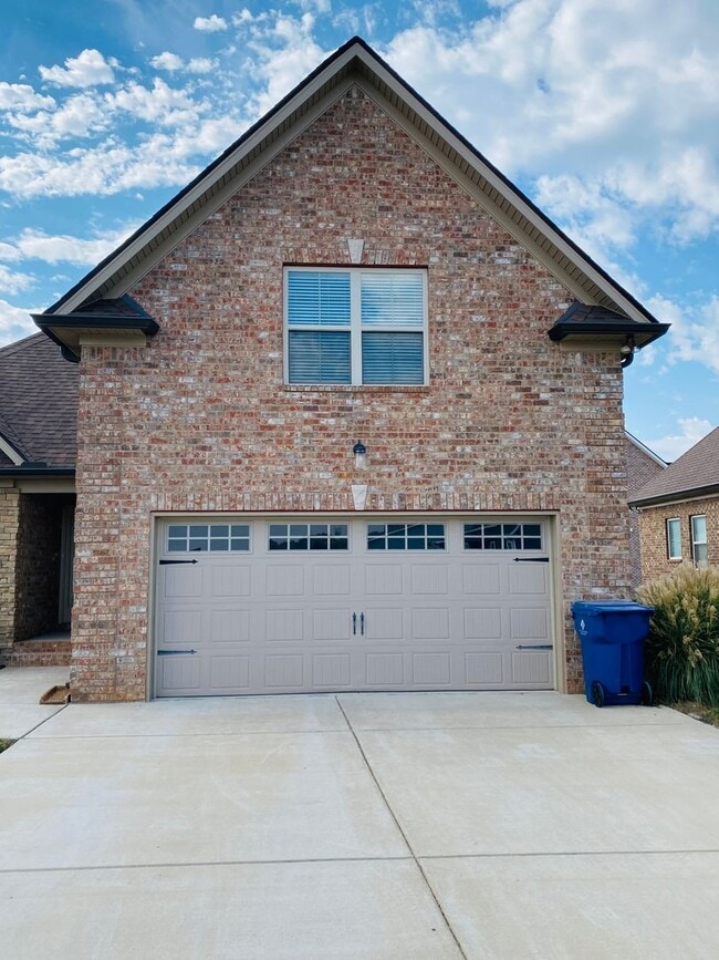 Photo - Luxury Home in Sango
