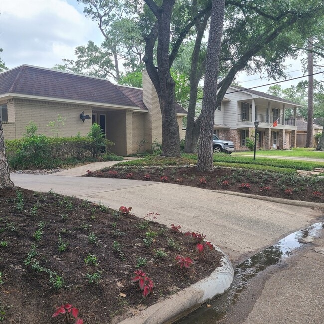 Building Photo - 354 Tealwood Dr Rental