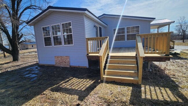 Photo - 433 N Crotty Ln