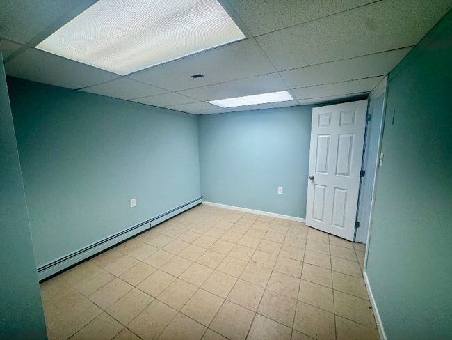 Photo - 1362 Washington St