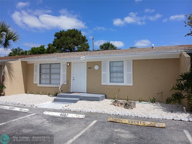 Photo - 4687 Martha Louise Dr House