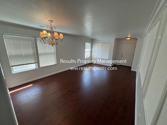 Photo - Roseville 4 Bedroom Beauty with Bonus Room!