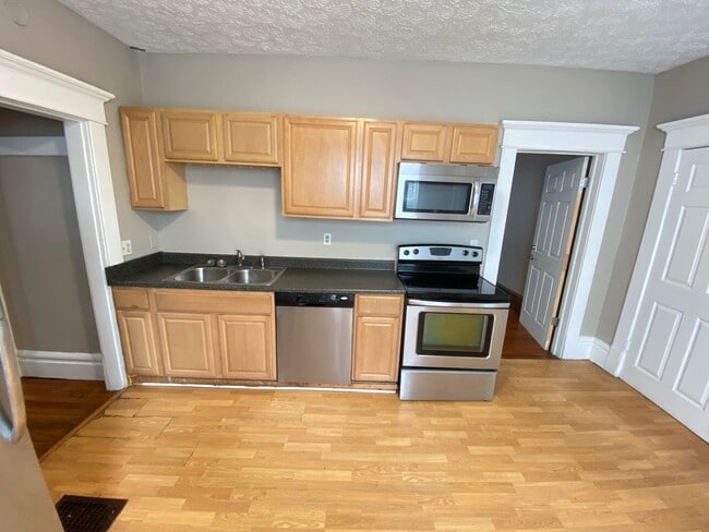 171 E Northwood Ave Unidad 171