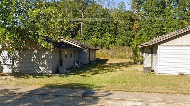 Photo - 1925 Community Action Dr