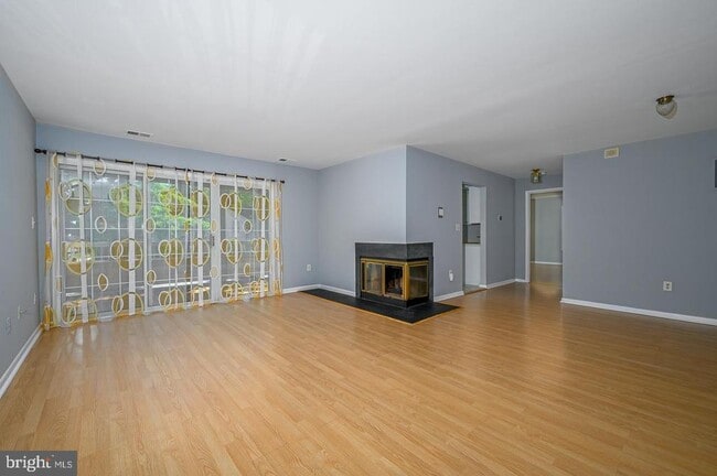 Photo - 115 Cascade Ct Unit 7