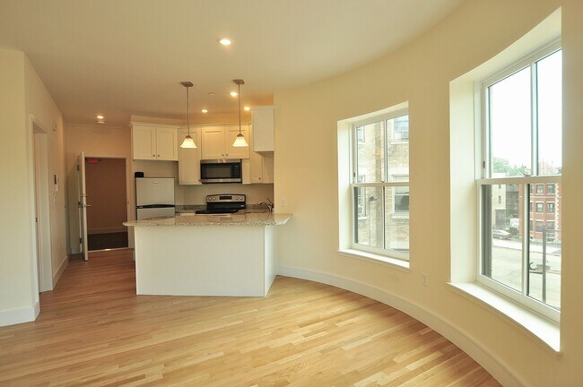 10 Keswick St