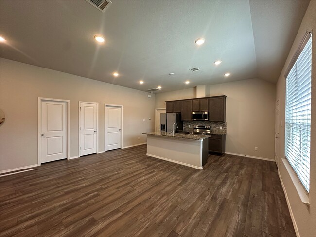 Photo - 15063 Arrowhead Loop E