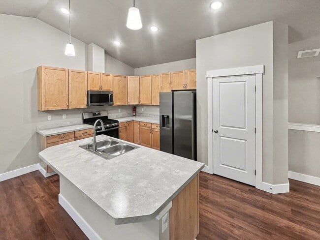 Photo - 20110 Eagles Nest Ct