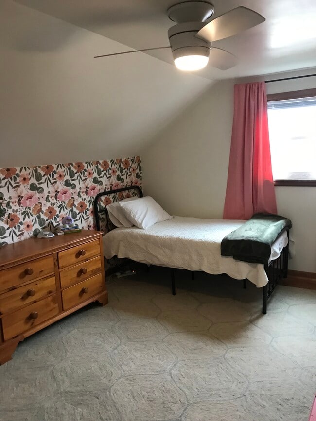 Photo - 1413 N Downey Ave