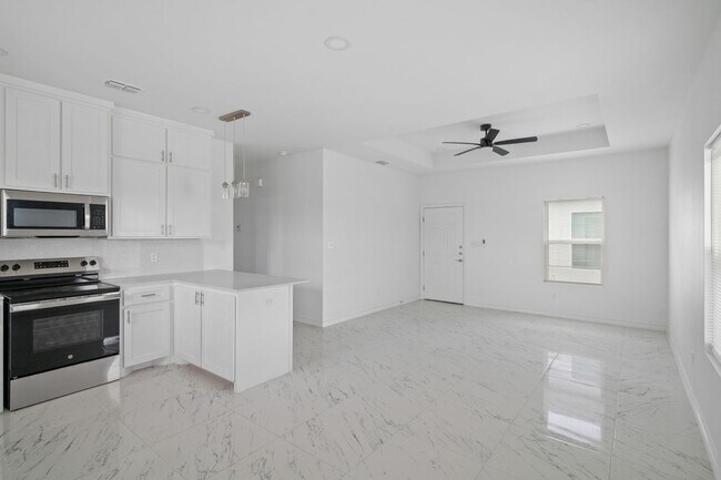 Photo - 11304 N 25th St Unit 4
