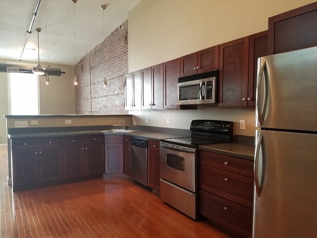 Photo - 120 N 3rd St Unit 302