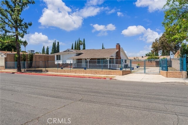 Photo - 1345 S Jellick Ave