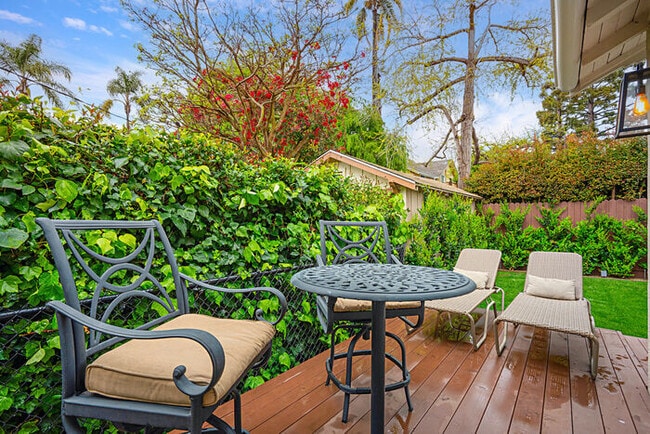 Photo - 228 W Mission St