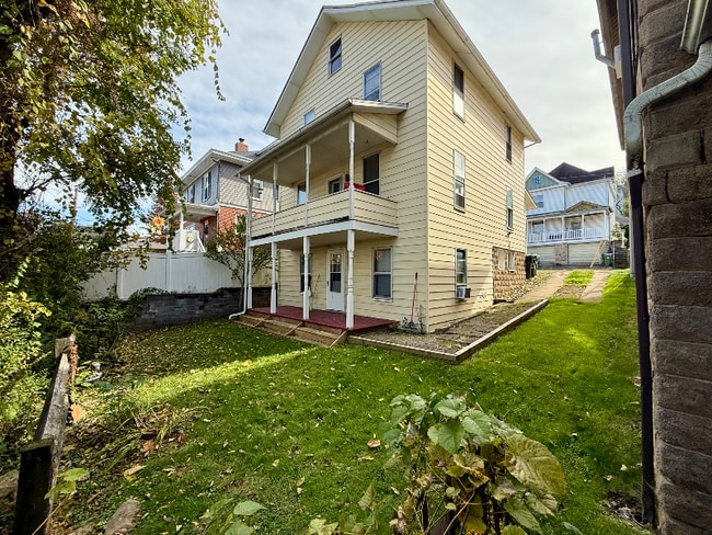 Building Photo - 327 Euclid Ave