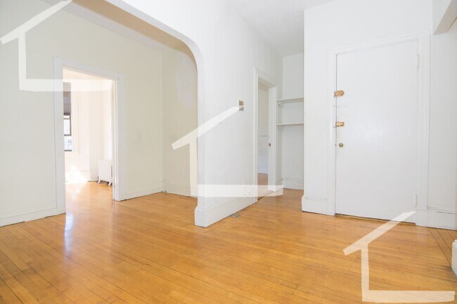 Building Photo - 27 Brighton Ave