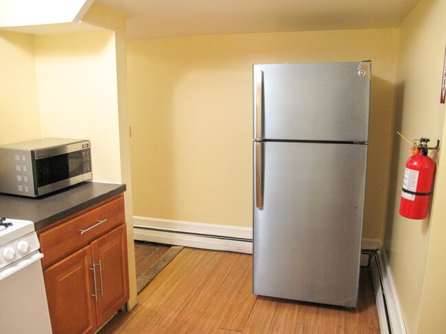 Photo - 405 Dryden Rd Unit 4