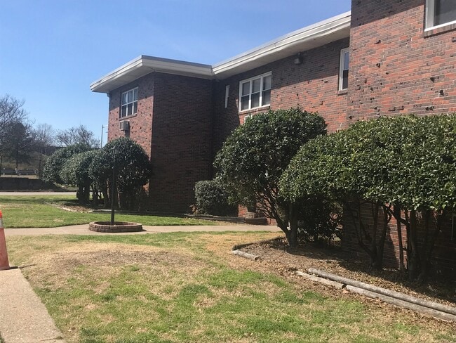 Photo - 801 Greenway Ct Unit B-5