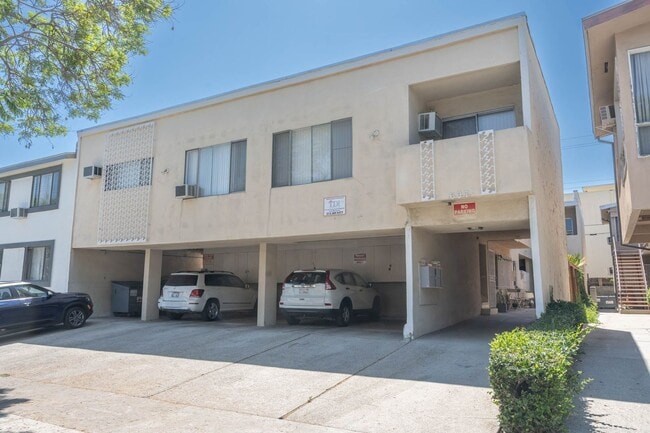 Photo - 607 Flores St Apartment Unit 607-04