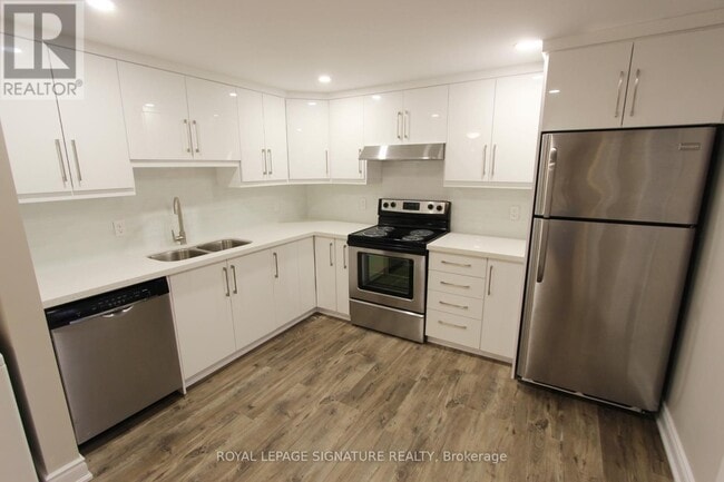 Photo - 100 Bonham Blvd