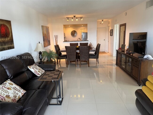 Building Photo - 1500 S Ocean Blvd Unit 508