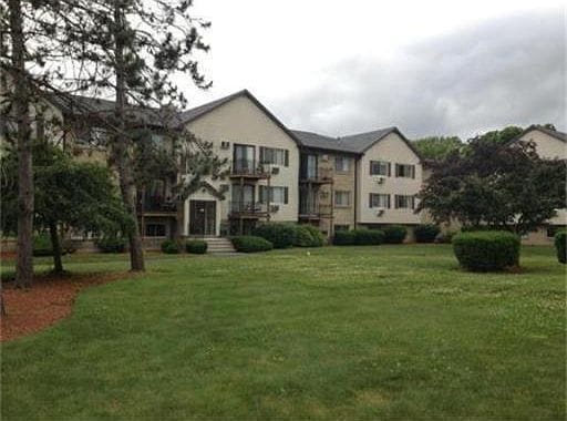 Building Photo - 353 Pawtucket Blvd Unit 7 Rental