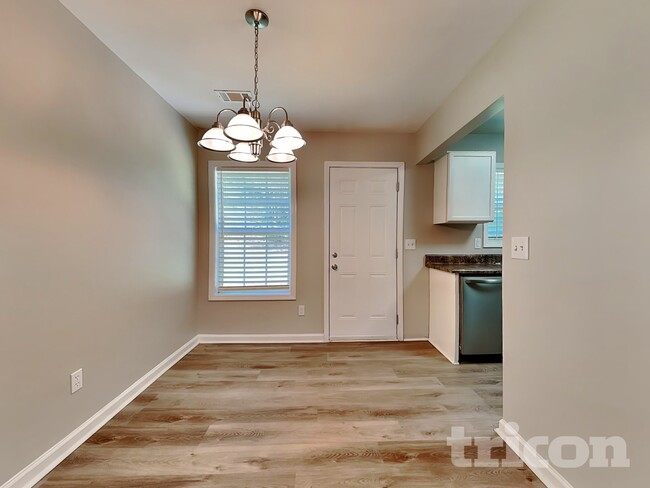 Photo - 126 Millwheel Dr