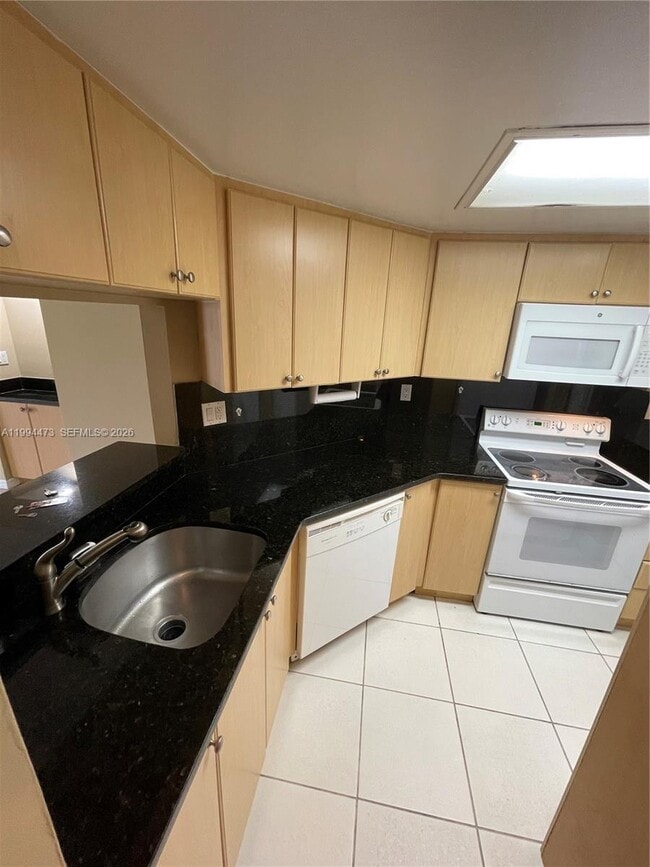 Photo - 2829 N Course Dr Unidad 104