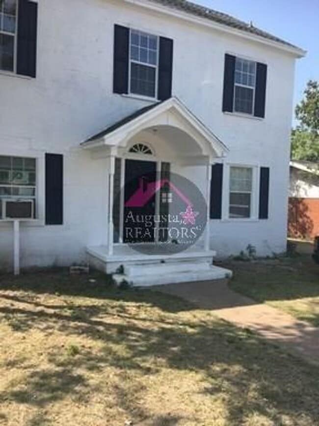 Photo - All Bills Paid One Bedroom Near ACU! Unit Apt 3