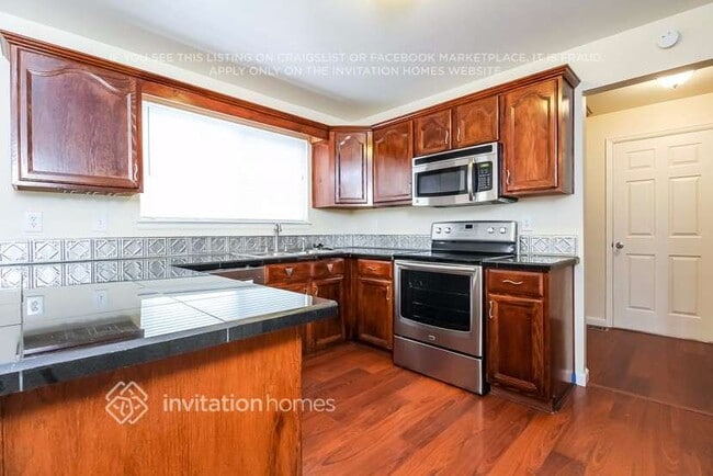 Photo - 5325 W 115th Pl