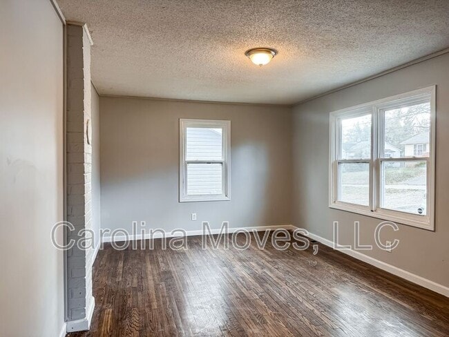 Photo - 759 S Liberty St