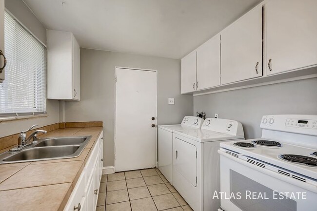 Photo - 1395 Lansing St