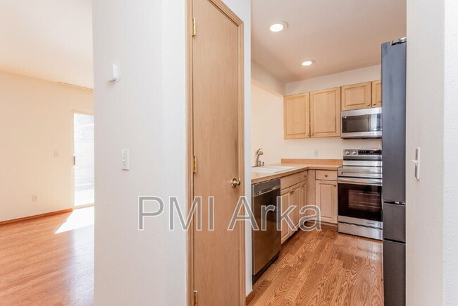 Photo - 10522 SE 264th St