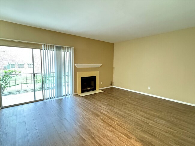 Photo - 6500 Harbor Town Dr Unit 3401