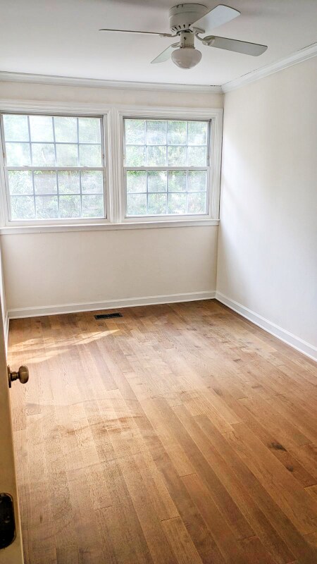 Photo - 1712 Azalea Dr