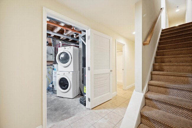 Photo - 1705 Arlington St Unit A