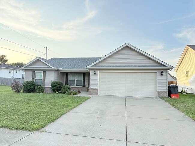 Building Photo - 2201 Hall Ln