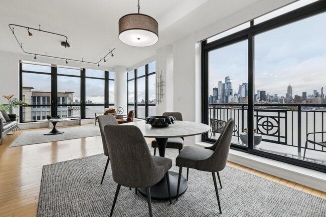 Photo - 1025 Maxwell Ln Unidad 1201