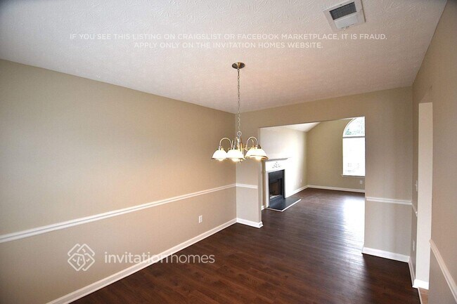 Photo - 484 Grove Park Dr