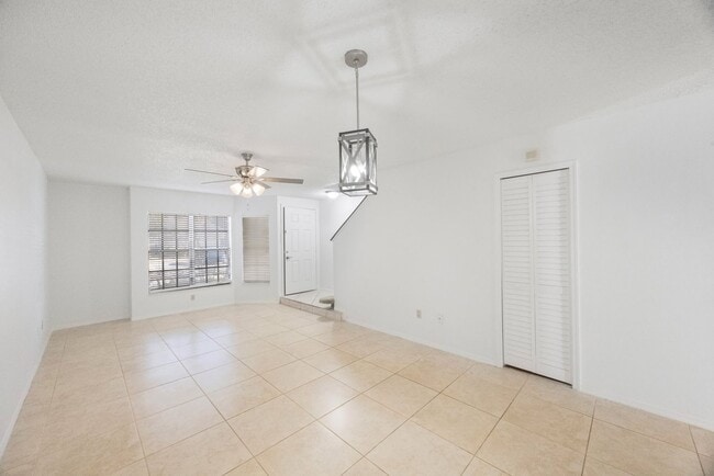 Photo - A02 Unidad #3204